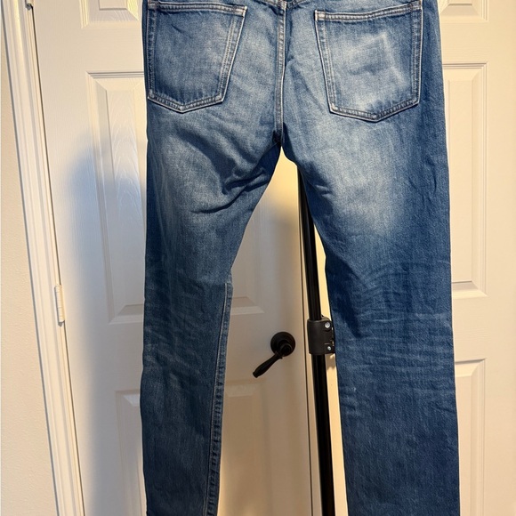 Men’s Gap Slim Jeans 33x32 - medium wash - Picture 2 of 8